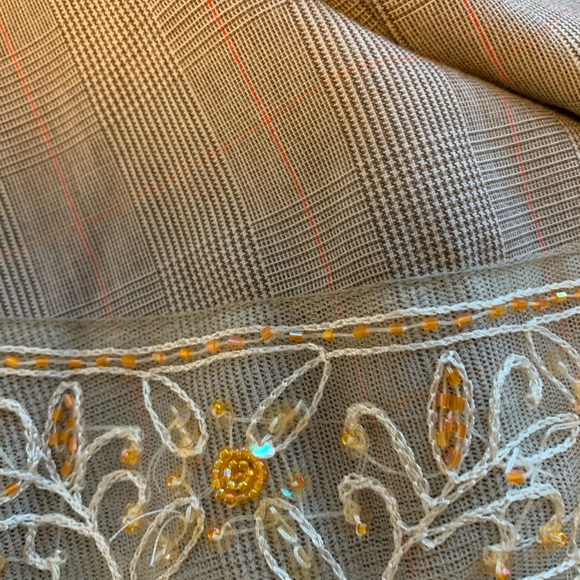Beautiful BEADED Bebe Skirt - Picture 10 of 11